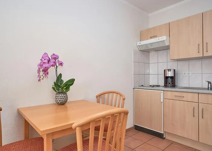 Apartment 504, Seepark *